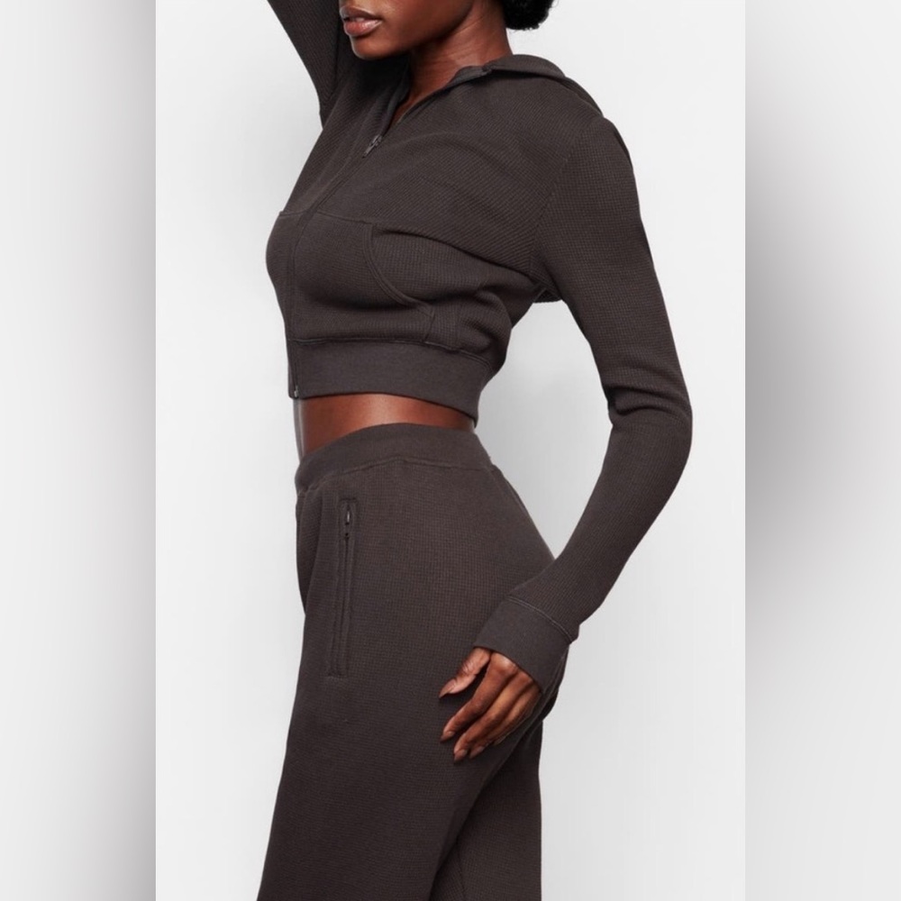 SKIMS Waffle Cropped Hoodie & Straight Leg Pant Set - Dark Chocolate - Picture 2 of 10